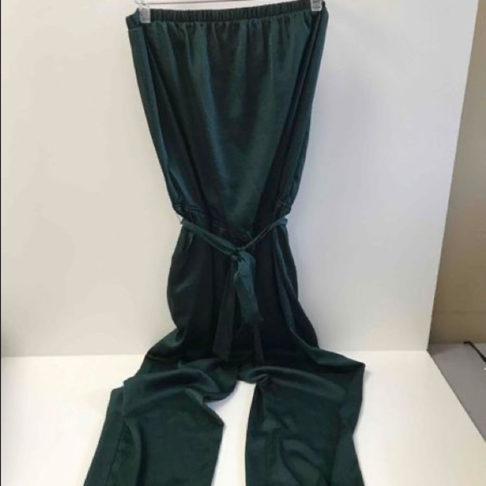 Womens Size L Est. 1946 Strapless Romper
﻿